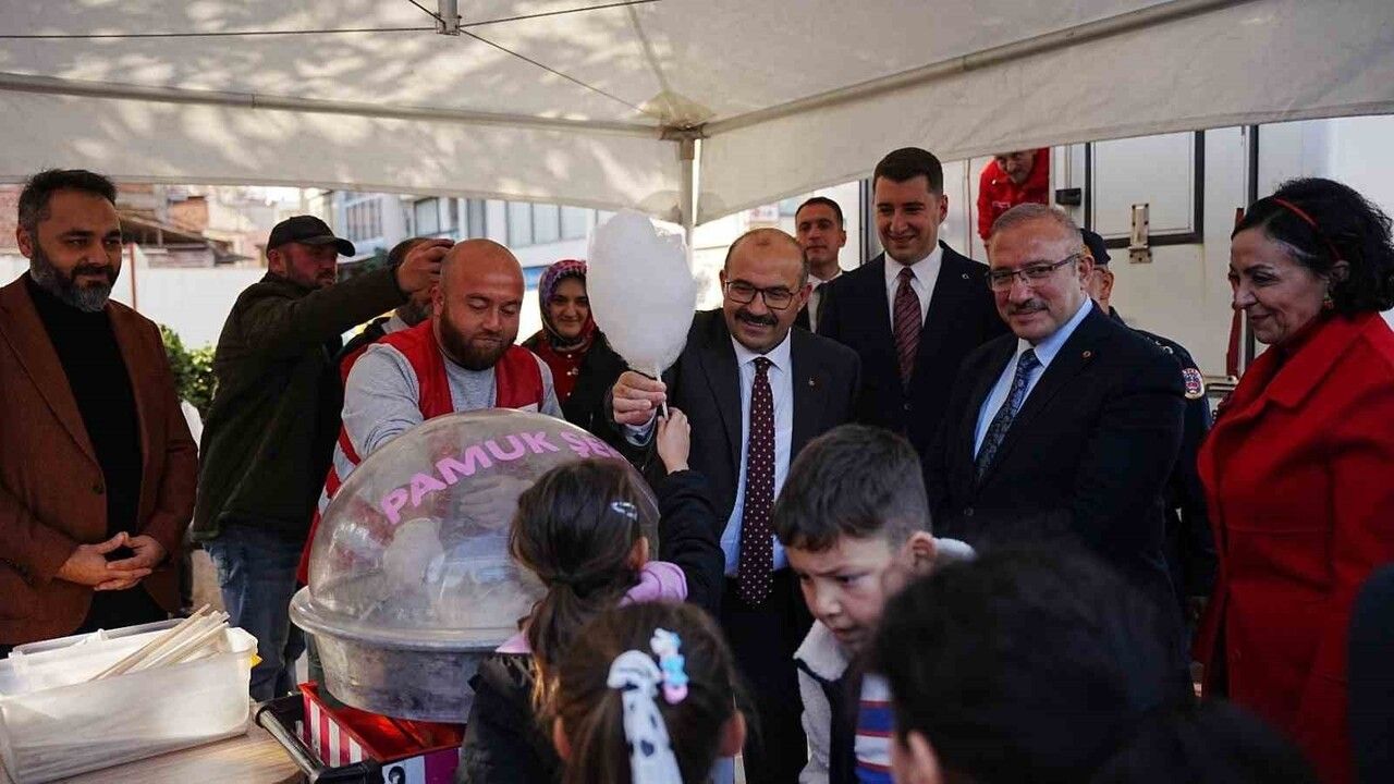 Sındırgı’da depremin yaraları sarılıyor: Konut, konteyner ve destek çalışmaları hızlandı