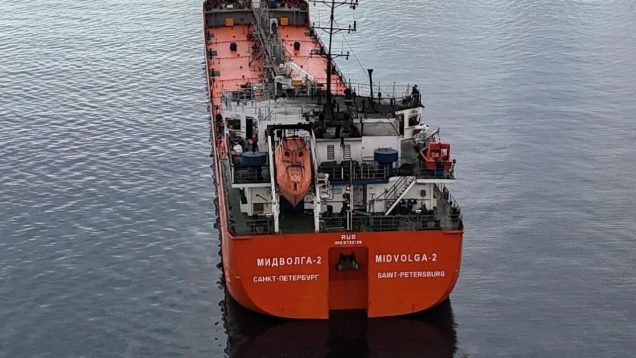 Sinop açıklarında demirleyen MIDVOLGA-2 için uzman ekipler bekleniyor