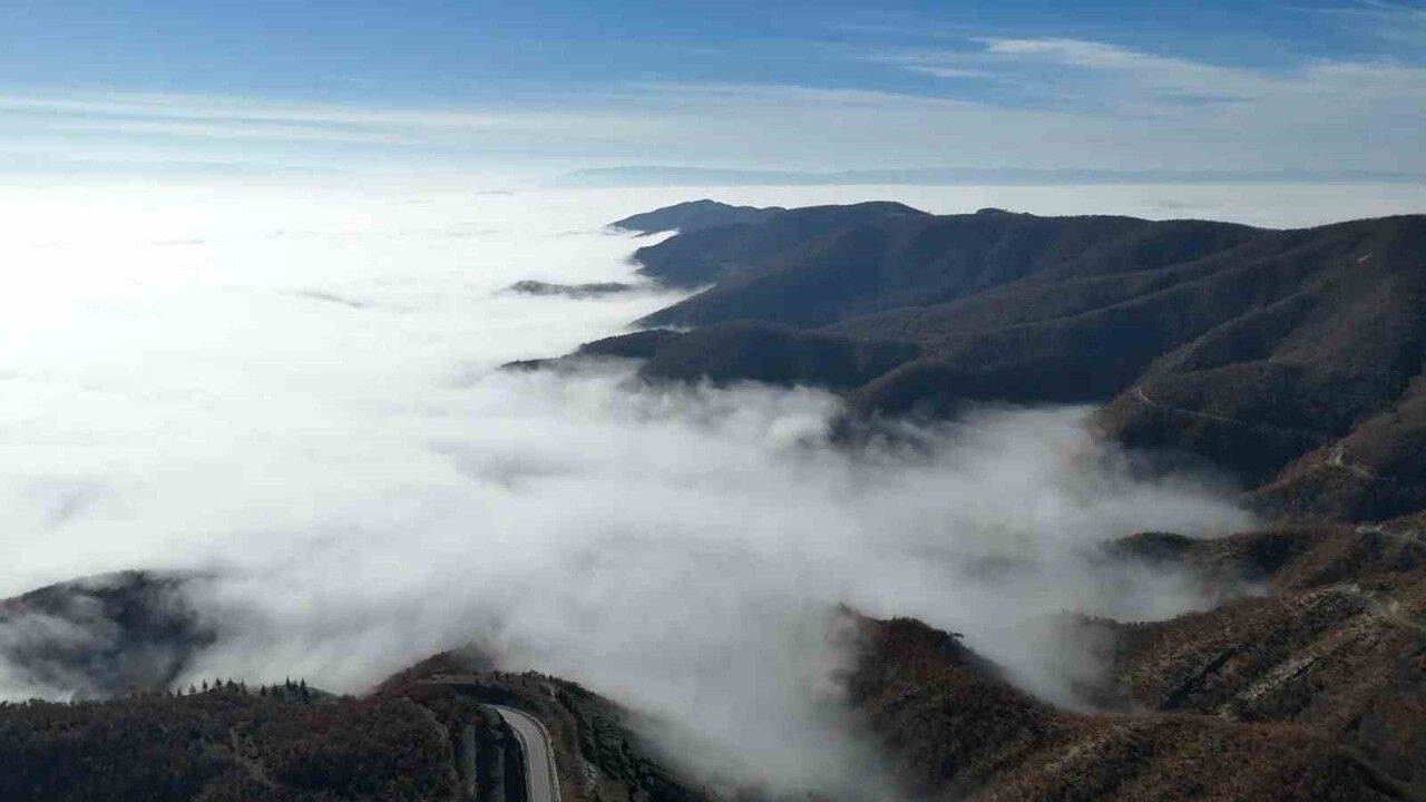 Sinop Durağan'da Sabah Sisleri Kartpostallık Manzaralar Oluşturdu