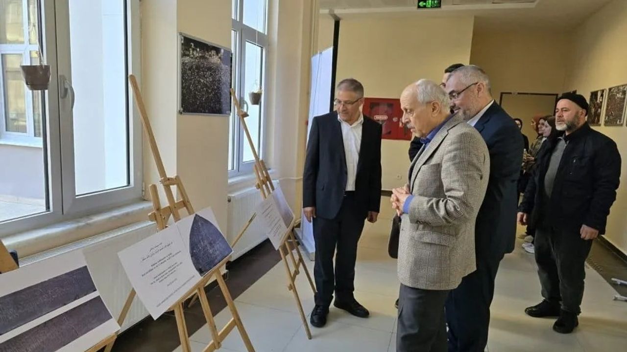 Sinop’ta tarihi yapılardaki ayet ve hadisler fotoğraf sergisiyle belgelendi