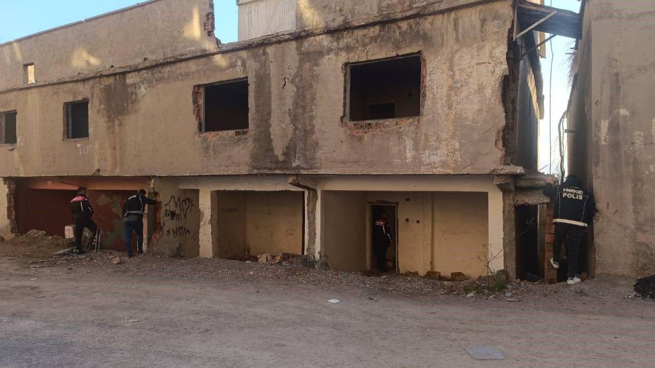 Şırnak'ta Narko-Alan Uygulamaları: Kent Genelinde Denetimler ve Önleyici Çalışmalar