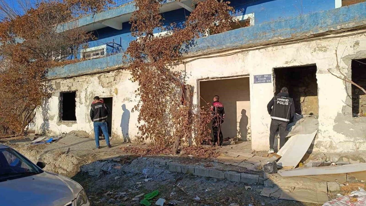 Şırnak'ta narko-alan uygulaması: 6 şüpheli yakalandı, uyuşturucu maddeler ele geçirildi