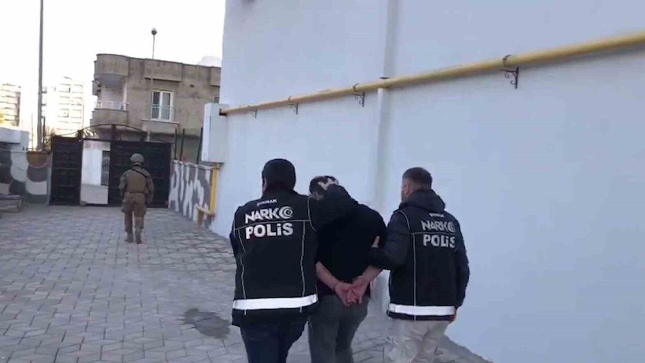Şırnak’ta şafak operasyonu: 20 gözaltından 6’sı tutuklandı