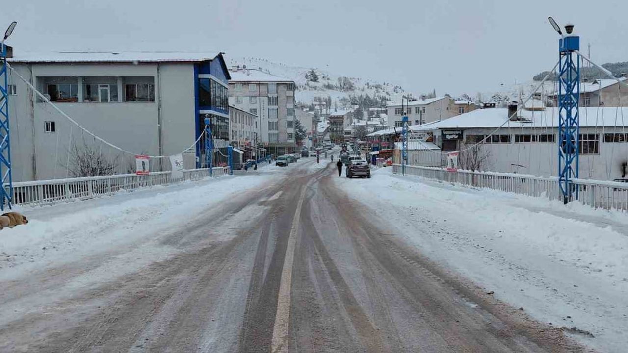 Sivas İmranlı'da Hava -19.4°C'ye Düştü; Ovit Yaylasında -20.9°C Ölçüldü