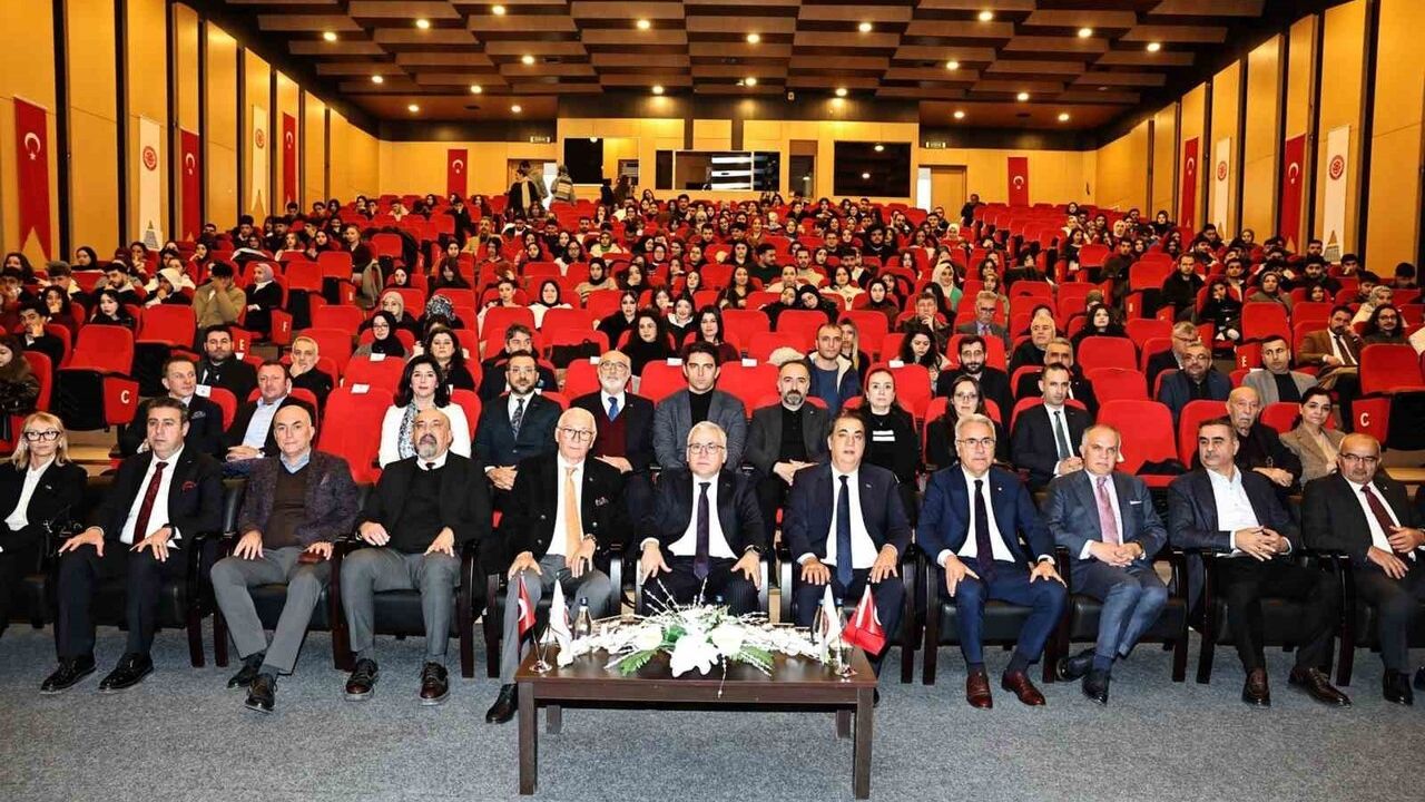 Sivas Sanayi Zirvesi'nde Demirağ OSB'nin Stratejik Önemi Vurgulandı