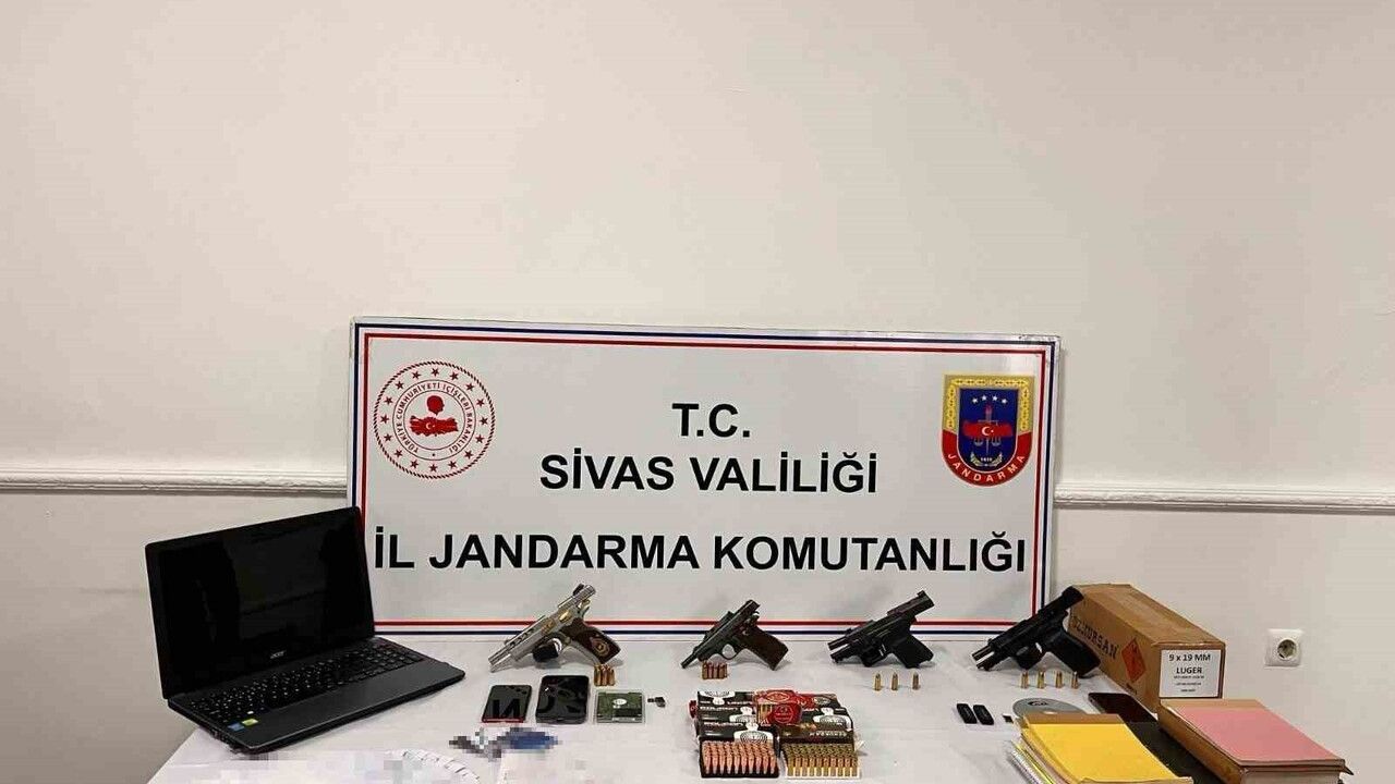 Sivas’ta tefecilik operasyonu: 3 şüpheli 3,5 milyar TL haksız kazanç iddiasıyla tutuklandı