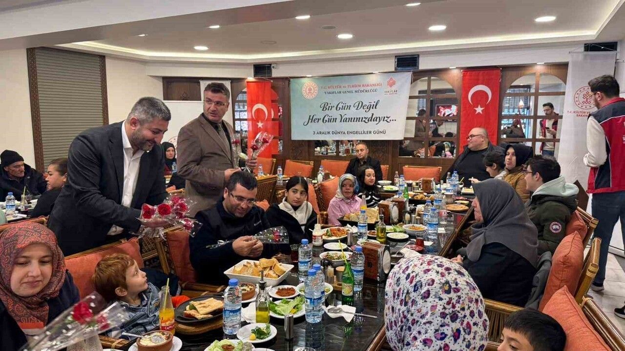 Sivas Vakıflar Bölge Müdürlüğü, 3 Aralık Dünya Engelliler Günü'nde Engelli Vatandaşlarla Bir Araya Geldi