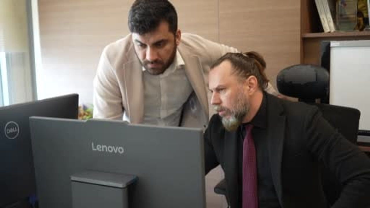 Skolyozda Erken Tanı ve Tedavi Seçenekleri: Prof. Dr. Mehmet Nuri Erdem'in Değerlendirmeleri