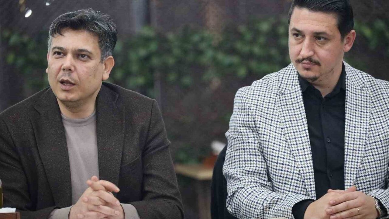 Söğütspor'da Halil Güzel yeniden başkan seçildi