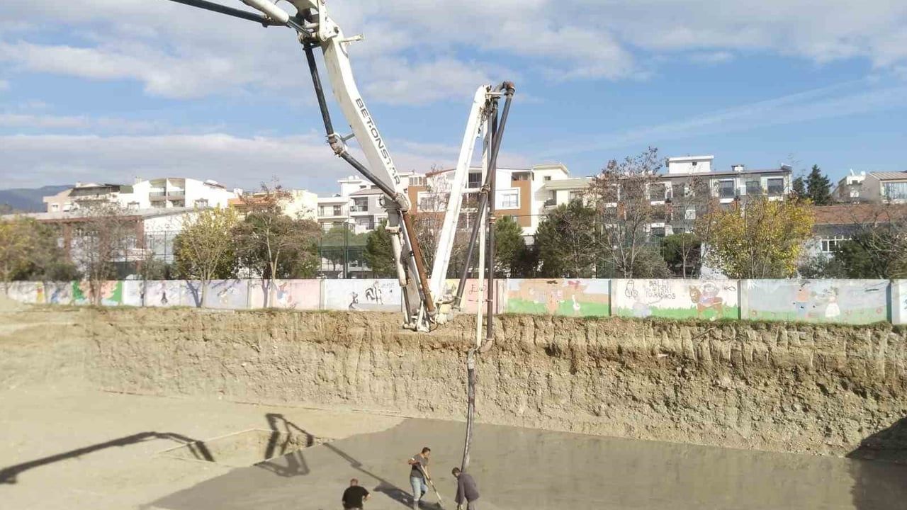 Söke’de Atatürk Ortaokulu’nun yeni binasının temeli atıldı