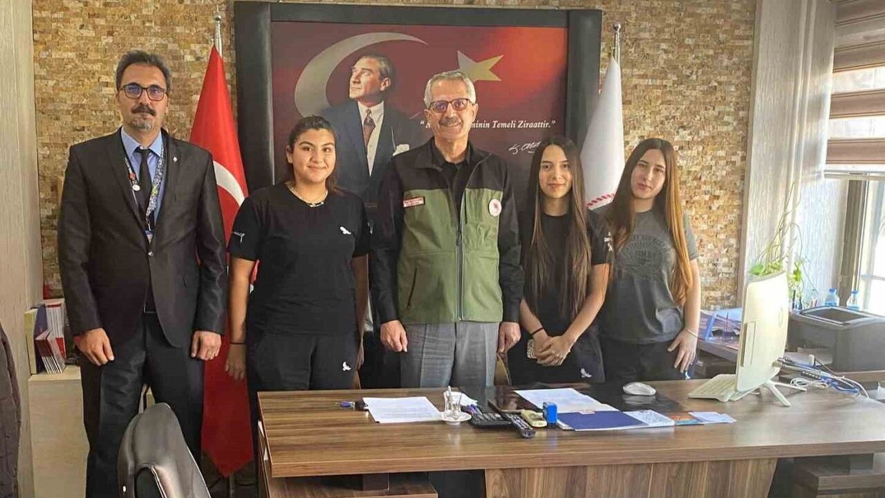 Söke’de öğrenciler İlçe Tarım Müdürlüğü’nde gıda güvenliği ve iklim eğitimi aldı