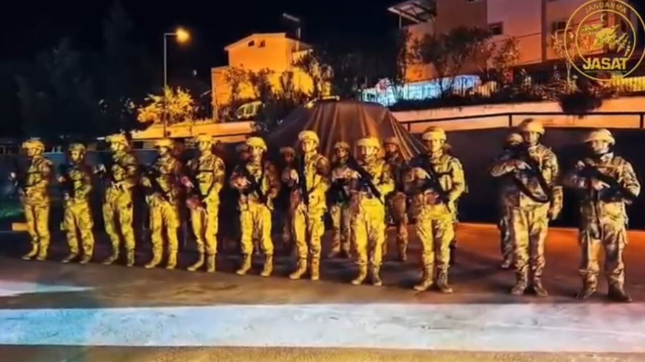 Söke’de sosyal medyadan silahlı paylaşım iddiasına operasyon: 4 gözaltı