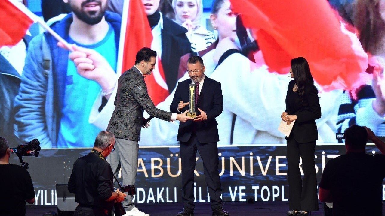 Sosyalfest, Uluslararası Elmas Ödülleri'nde 'Yılın Gençlik Odaklı Bilim ve Toplumsal Etki Festivali' seçildi