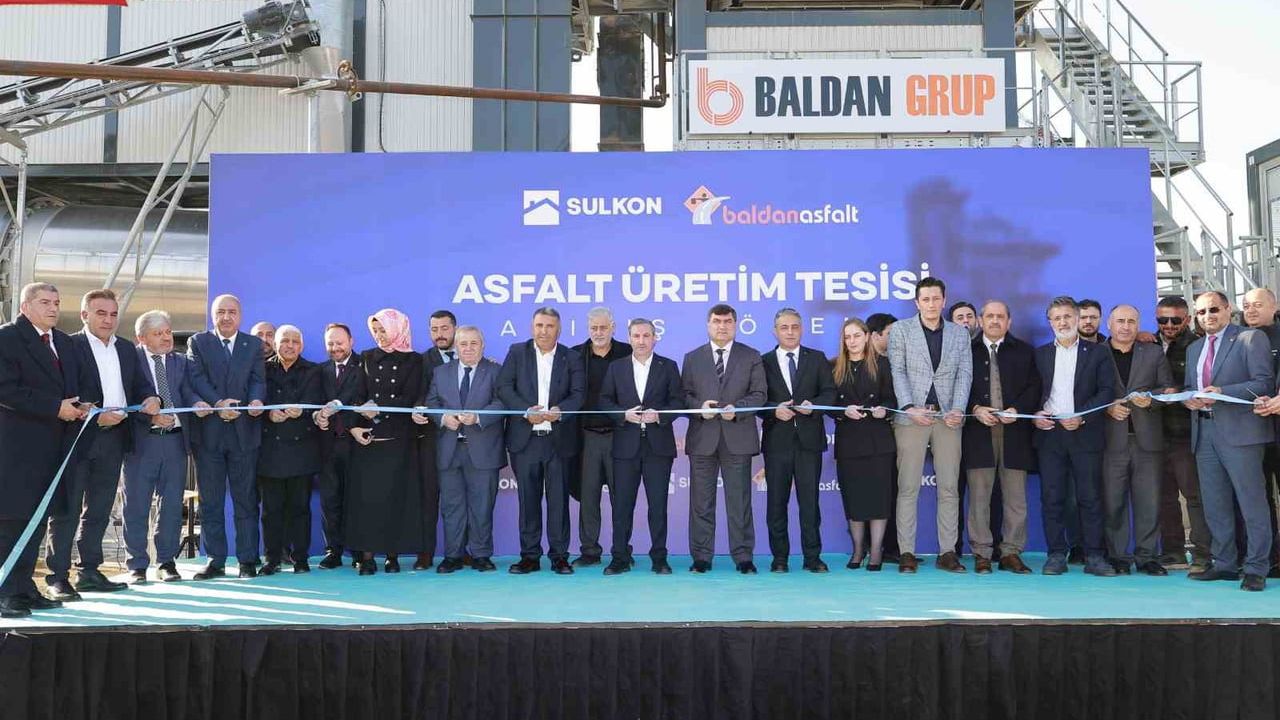 Sultanbeyli'de aylık 50 bin ton kapasiteli asfalt üretim tesisi açıldı