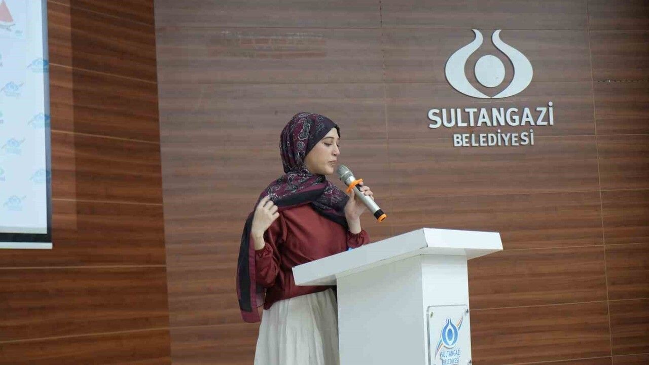 Sultangazi'de Yazı Akademisi 7. yaşını kutladı: Genç yazarlara sertifikalar verildi
