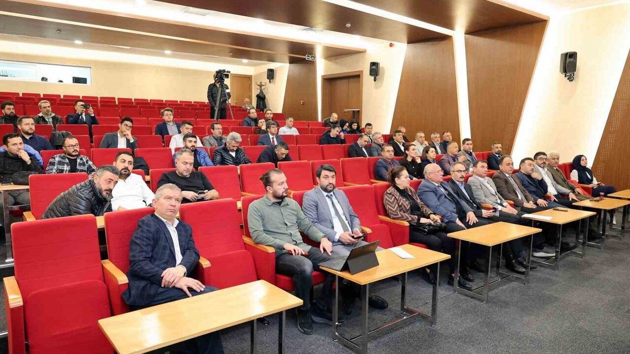 Talas 5.0'da bir adım daha: Masterclass'ın ikinci oturumu strateji ve marka iletişimine odaklandı