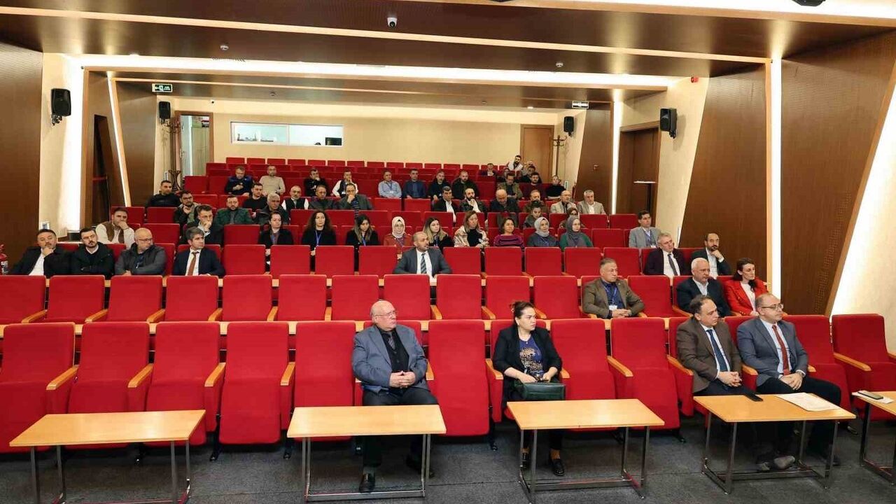 Talas Belediyesi 20 yıllık kalite belgesiyle KYS İç Tetkik Toplantısı gerçekleştirdi