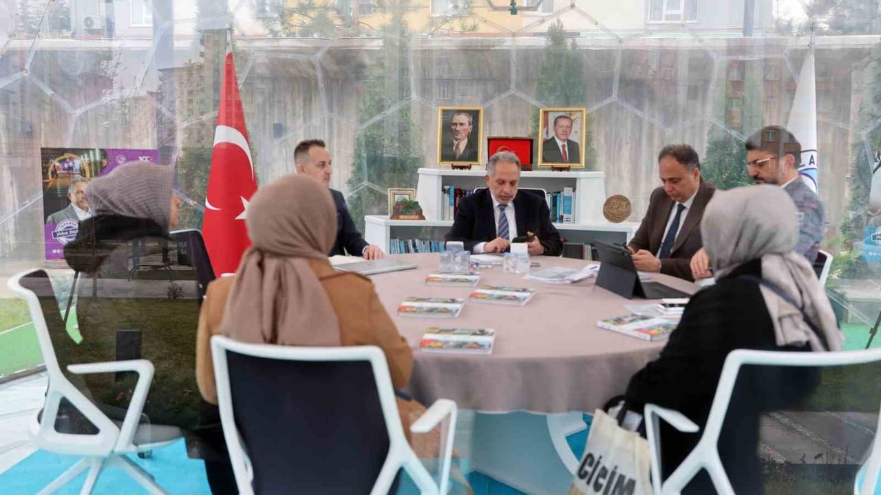 Talas'ta 'Şeffaf Oda' 200. haftasında: Mevlana'da randevusuz belediyecilik uygulaması sürüyor