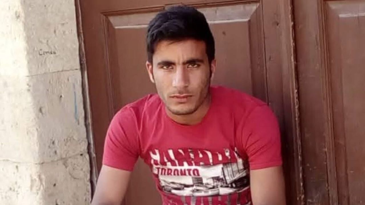 Tarsus’ta geri manevra yapan kamyonun altında kalan 22 yaşındaki genç yaşamını yitirdi