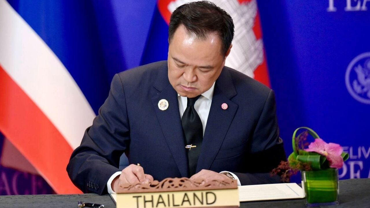 Tayland Başbakanı Anutin Charnvirakul parlamentoyu feshetti, erken seçim süreci başladı