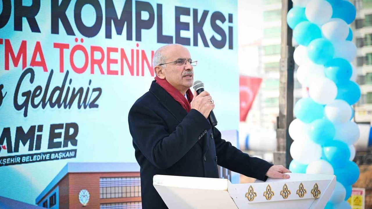 Tecde Spor Kompleksi’nin temeli atıldı: Malatya'ya 2,5 milyar liralık spor yatırımı sürüyor