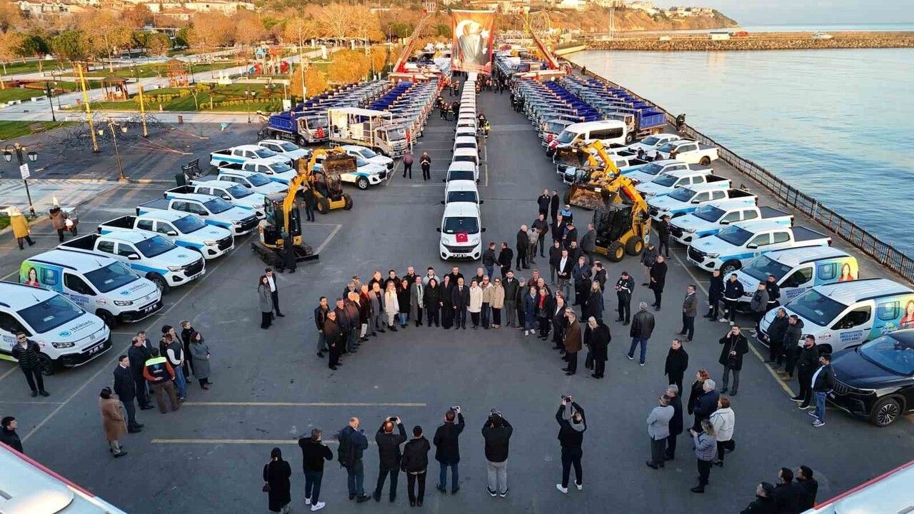 Tekirdağ Büyükşehir Belediyesi filoyu yeniledi: 423 yeni araç hizmete alındı