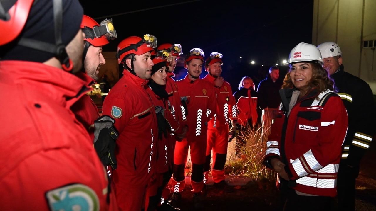 Tekirdağ'da Arama Kurtarma Tatbikatı: TBAK ve İtfaiye Enkaz Kurtarma Eğitimi