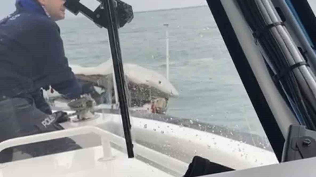 Tekkeköy açıklarında sürüklenen 'Dilara 2007' teknesi polis tarafından kurtarıldı