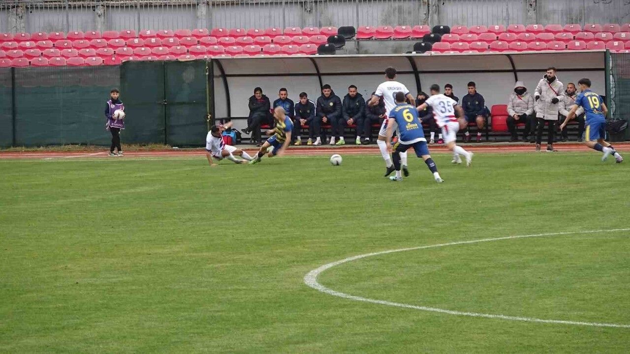 Tepecikspor, Ada Stadyumu'nda Söğütspor'u 2-0 mağlup etti