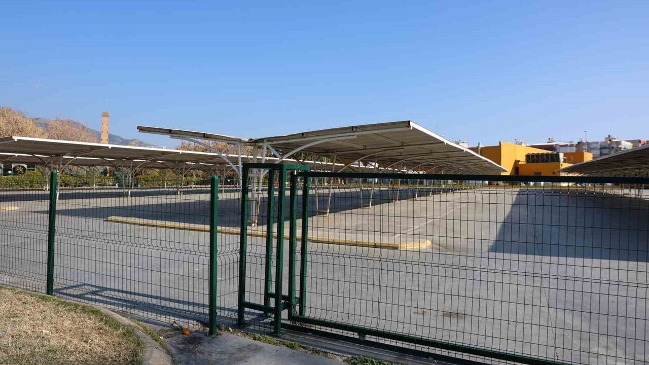 Tesco Kipa Aydın'daki Ücretsiz Otoparkını Kapattı