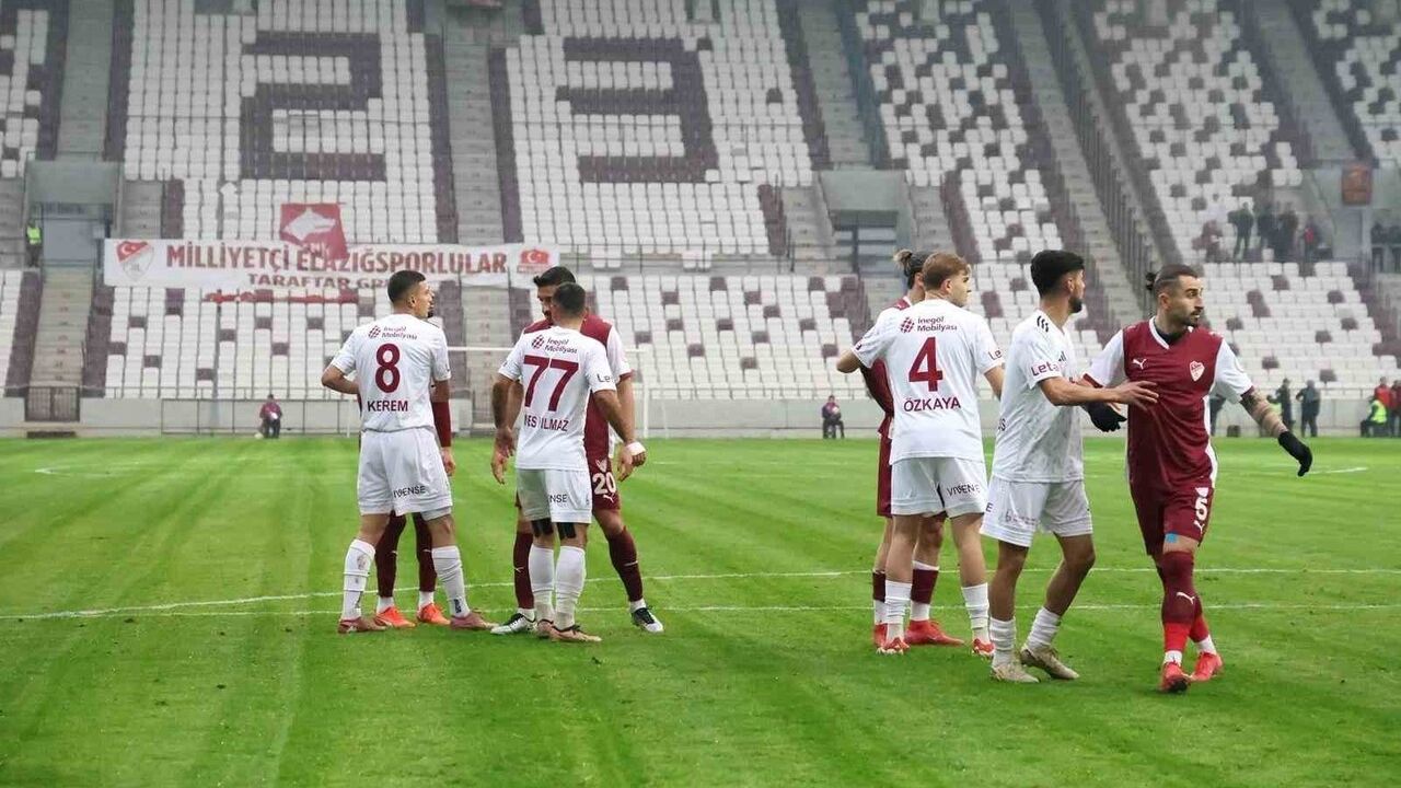 TFF 2. Lig: Elazığspor 4-2 İnegölspor — 16. Hafta, Elazığ Atatürk