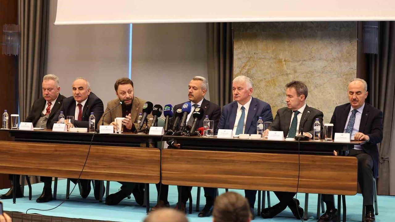 THY Genel Müdürü Bilal Ekşi: 2026'da İstanbul-Rize uçuşlarına 10 ek sefer müjdesi