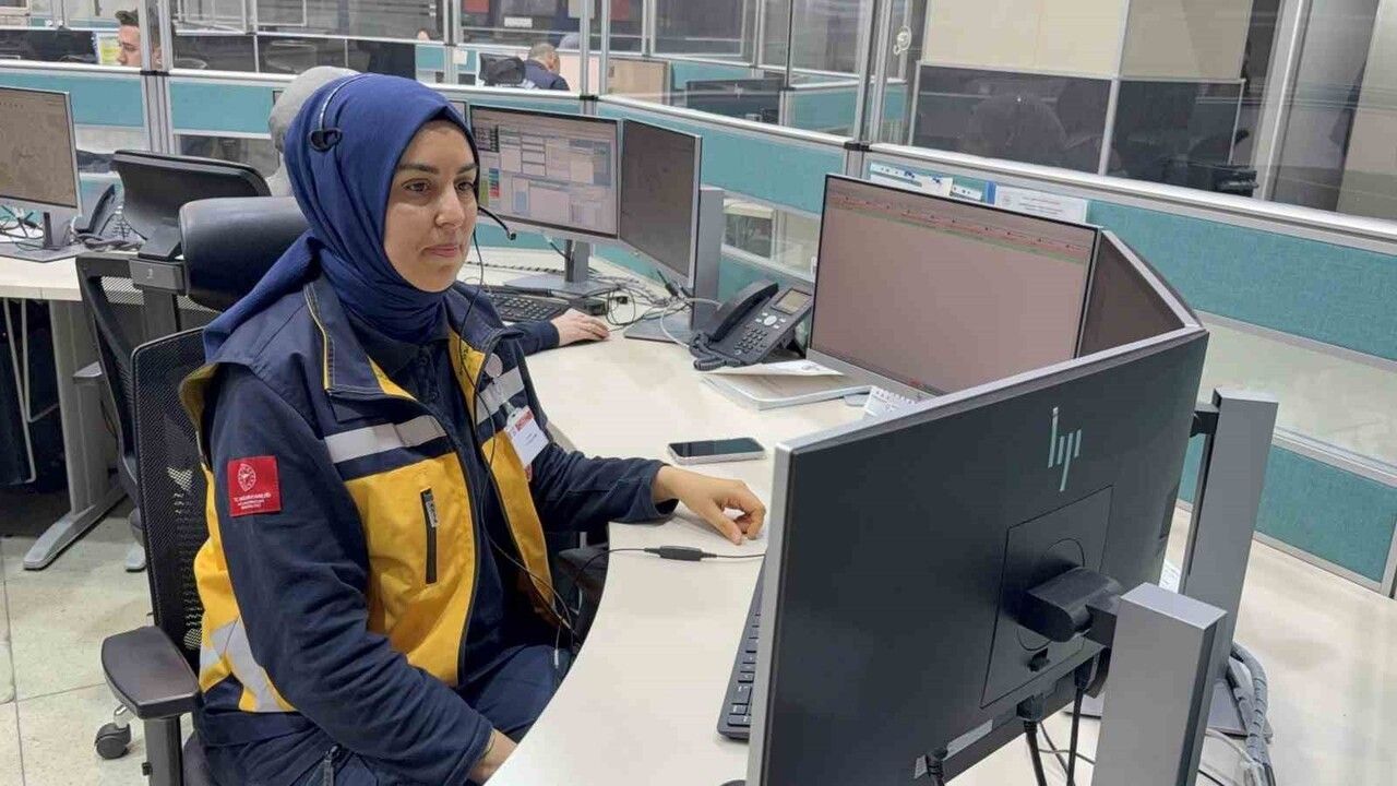 Tokat’ta 112 görevlisinin telefondan yönlendirdiği ilk yardım 1 aylık bebeğin hayatını kurtardı