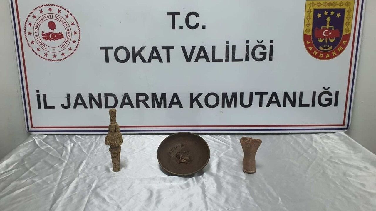 Tokat’ta Jandarmadan Tarihi Eser Operasyonu: 3 Parça Eser Ele Geçirildi