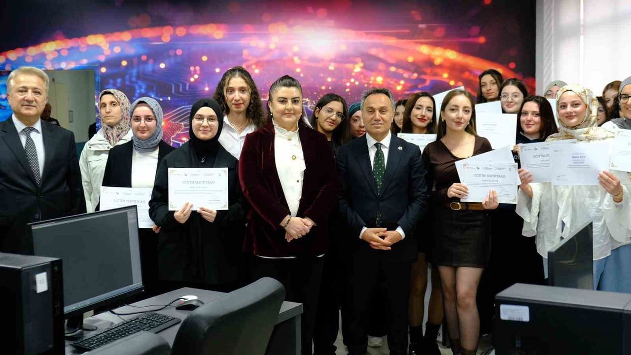 Tokat’ta Siber Güvenlik ve Etik Hacker Eğitimi tamamlandı — Kadınların dijital yetkinliği güçlendiriliyor