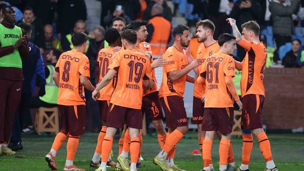 Trabzonspor - Beşiktaş: 142. randevu Şenol Güneş Spor Kompleksi'nde