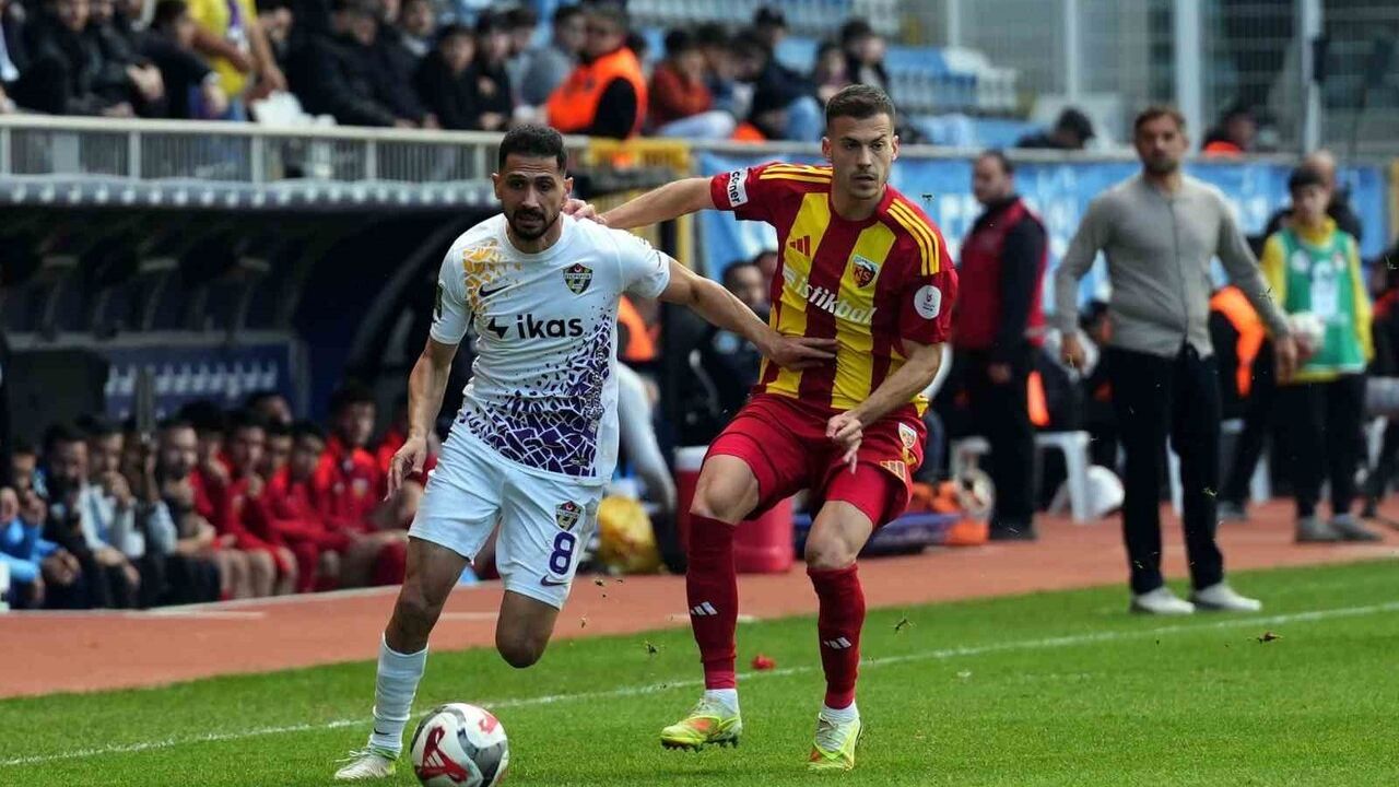 Trendyol Süper Lig 15. Hafta: Eyüpspor - Kayserispor 0-0 (Maç devam ediyor)