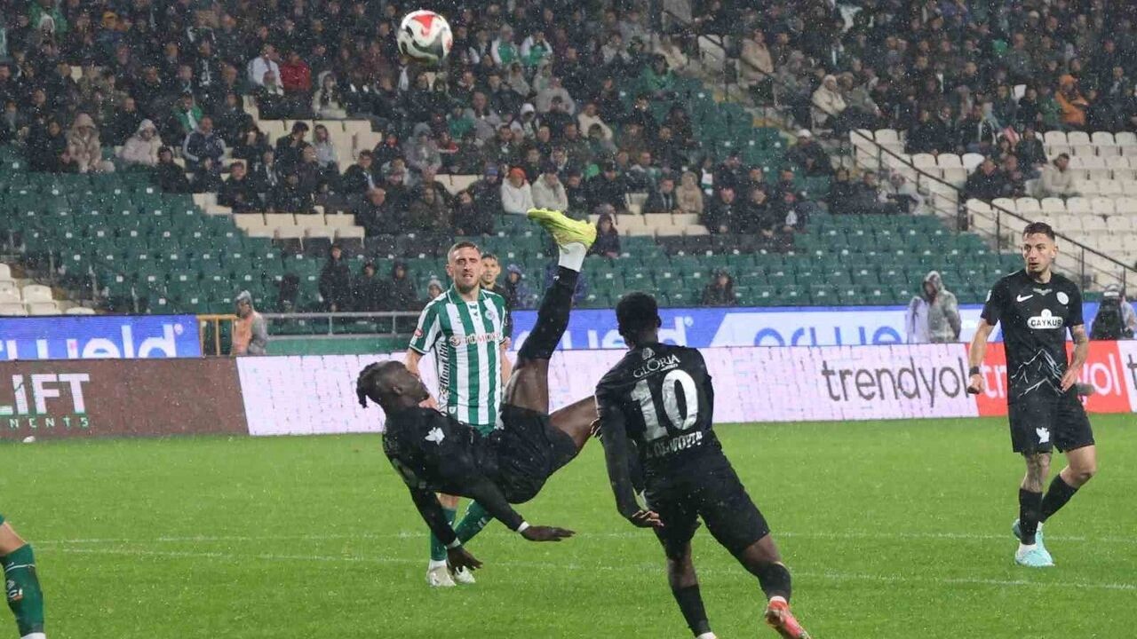Trendyol Süper Lig 15. Hafta: Konyaspor 1-1 Çaykur Rizespor