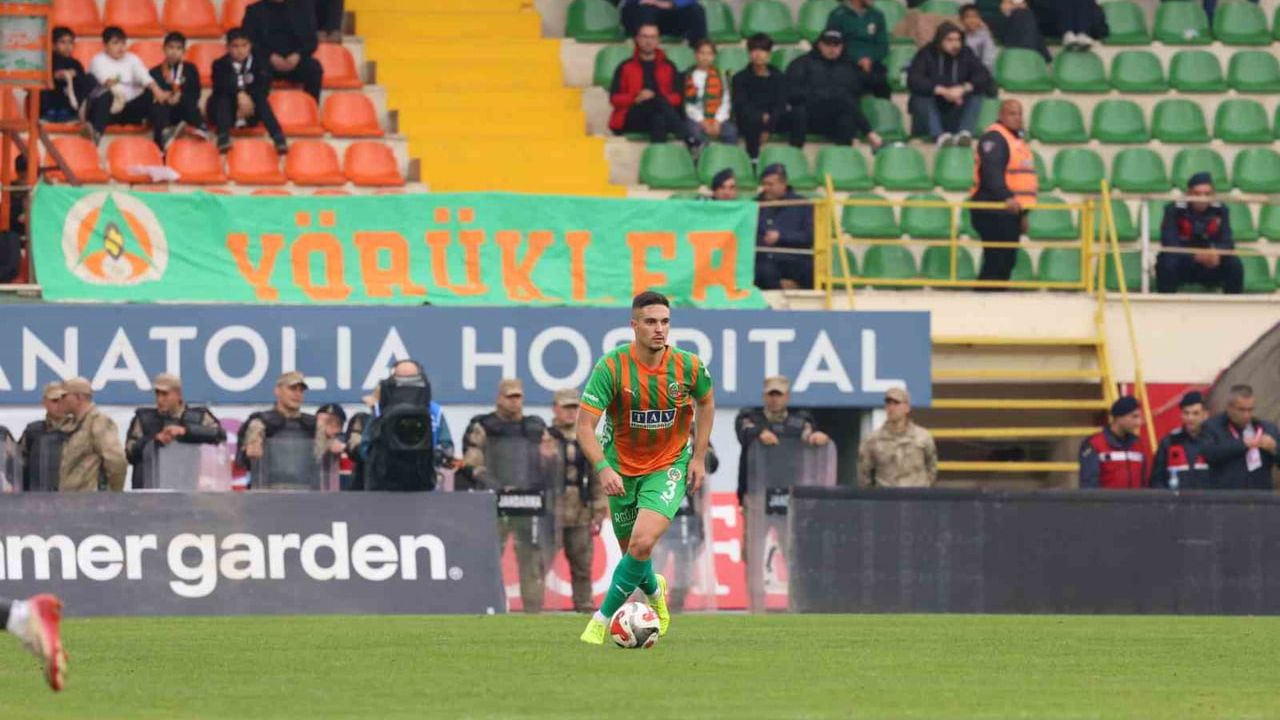 Trendyol Süper Lig 17. hafta: Corendon Alanyaspor 2 - 0 Fatih Karagümrük