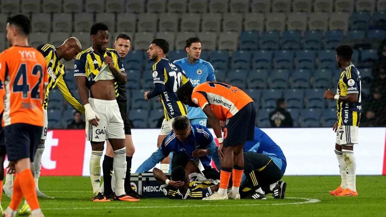 Trendyol Süper Lig: RAMS Başakşehir 0-0 Fenerbahçe — İlk Yarı Özeti