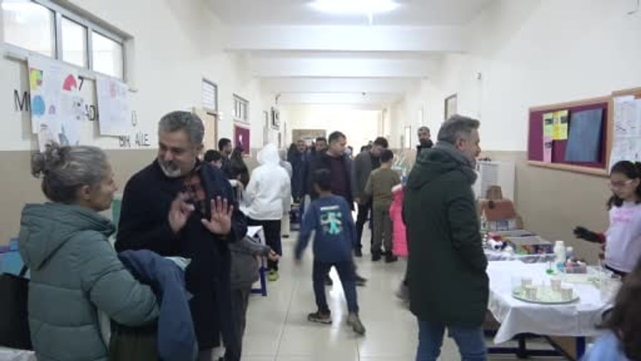 Tunceli'de Bilim ve Sanat Şenliği: Öğrencilerin Proje ve Performansları İlgi Çekti