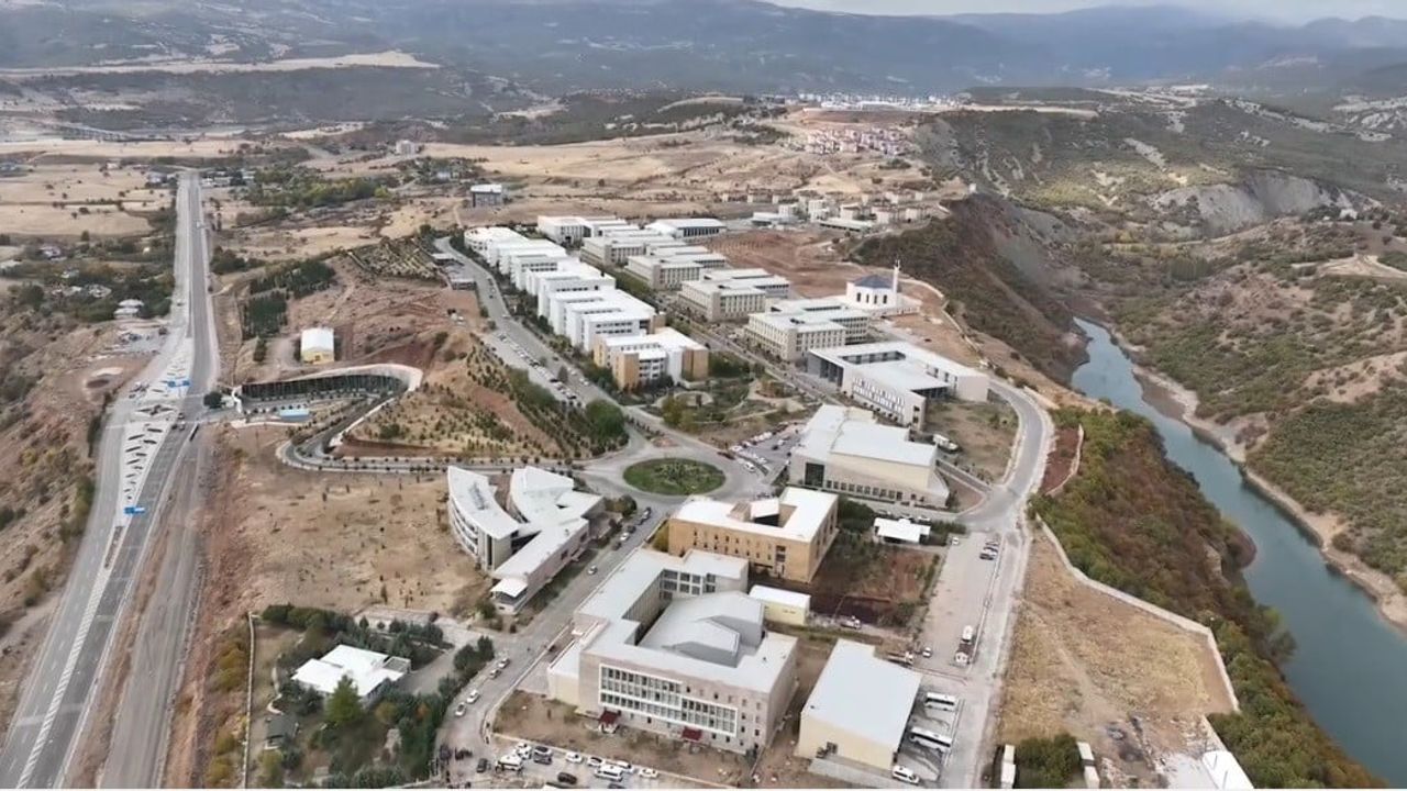 Tunceli'de Depreme Dayanıklı Yapı Çalışmaları: Valilik ve Adliye Munzur Üniversitesi'ne Taşındı