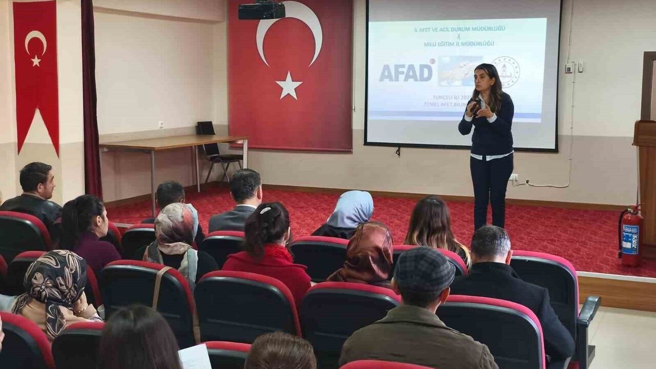 Tunceli'de 'Temel Afet Bilinci Eğitimleri' ile kurum ve okul düzeyinde hazırlık güçlendiriliyor