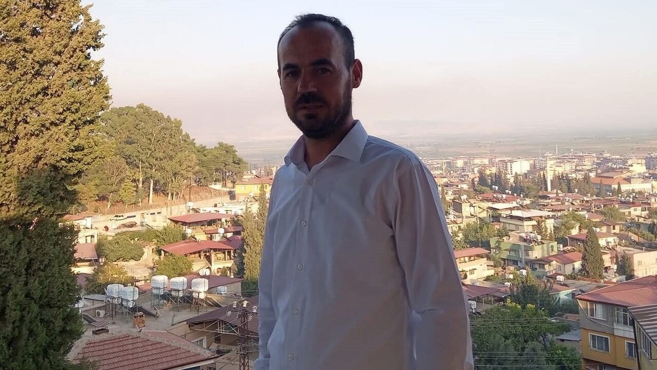 Turgutlu'da tır ile otomobil çarpıştı; ağır yaralanan sürücü hayatını kaybetti