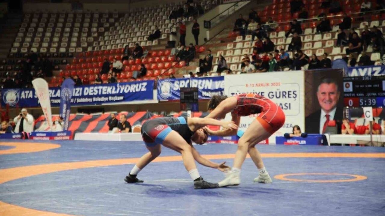 Türkiye Güreş Şampiyonası Gaziantep'te sona erdi: 907 sporcu, Ankara ASKİ üç stilde şampiyon