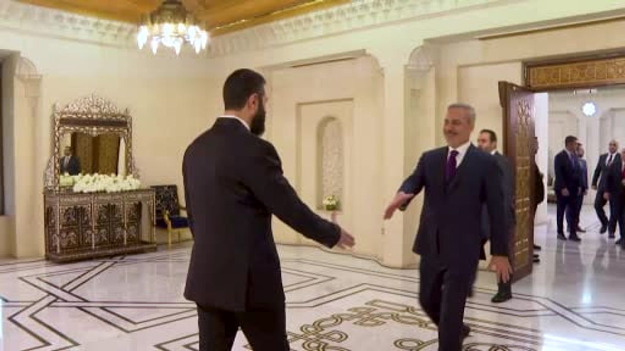 Türkiye heyeti Şam'da: Fidan, Güler ve MİT Başkanı Kalın Suriye Devlet Başkanı Ahmed eş-Şara ile görüştü