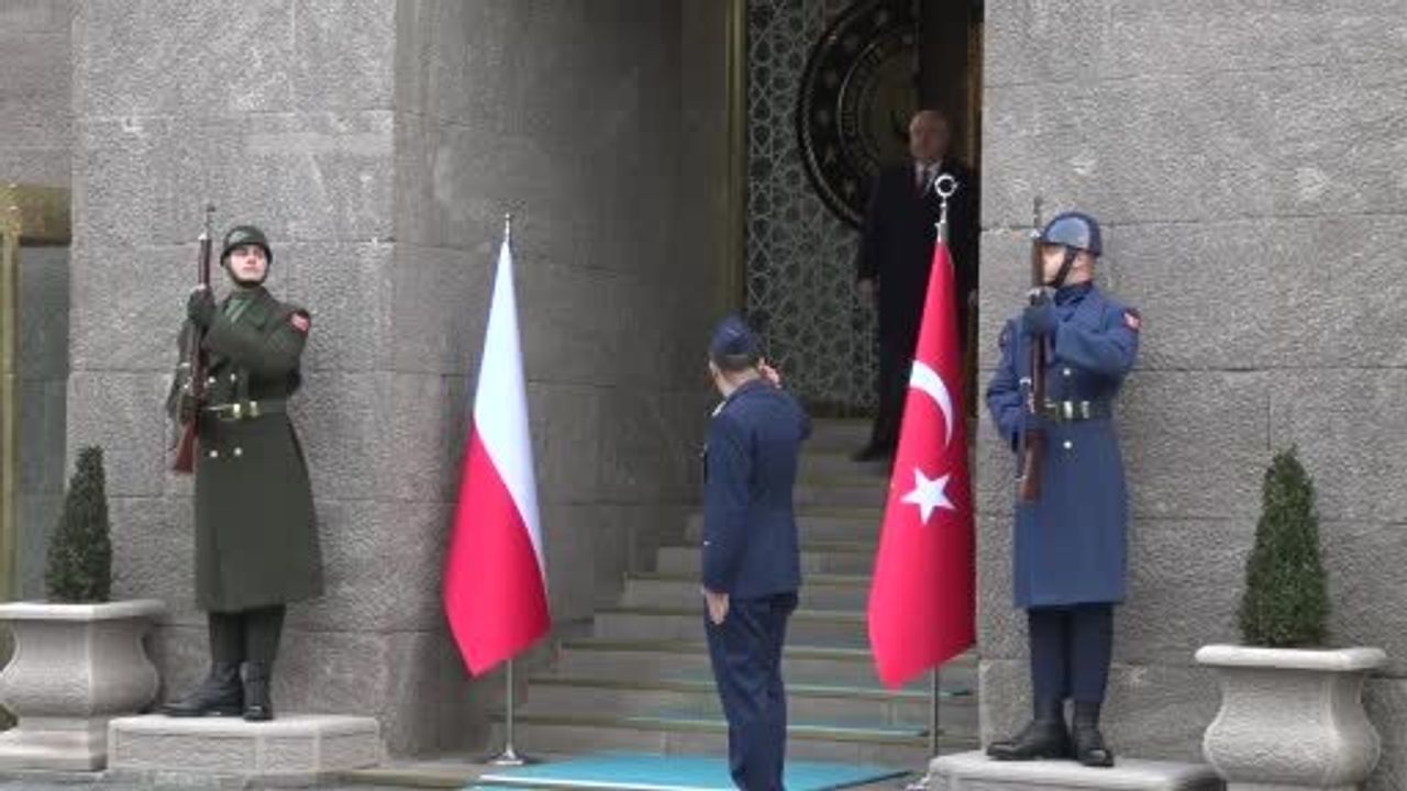 Türkiye ile Polonya arasında savunma iş birliği anlaşması imzalandı