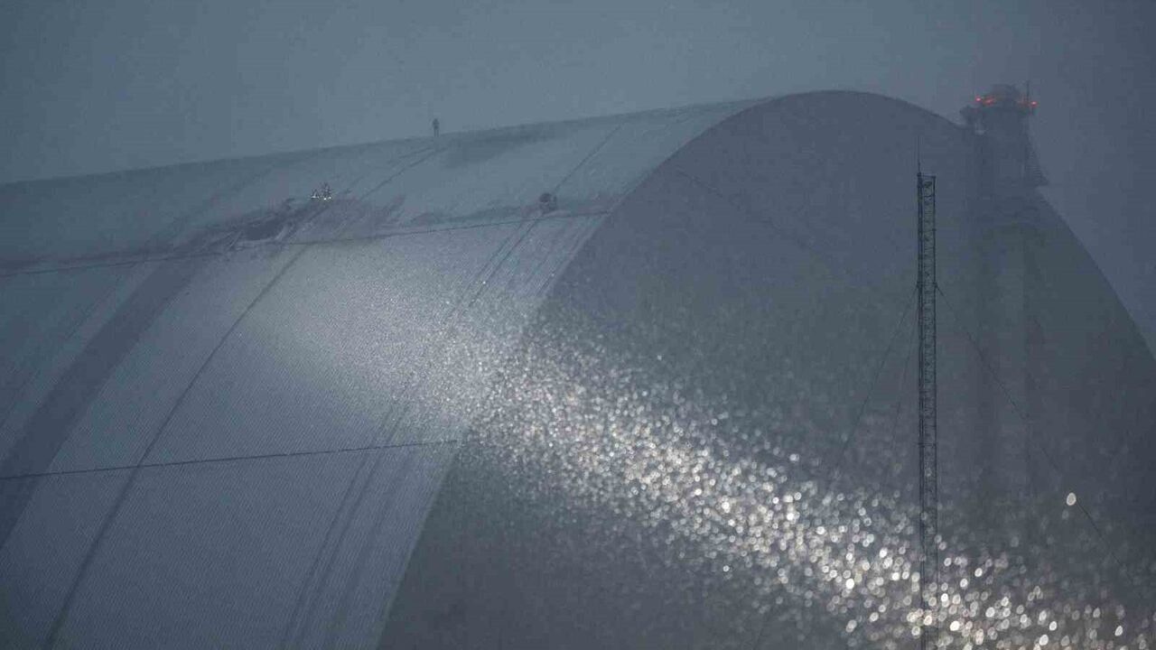 UAEA: Çernobil'in koruyucu kalkanı insansız hava aracı saldırısı sonrası güvenlik işlevini kaybetti