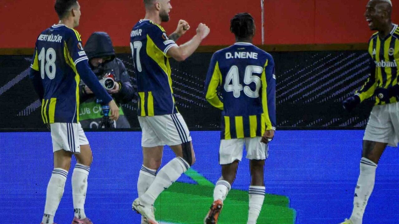 UEFA Avrupa Ligi: Brann 0-3 Fenerbahçe — İlk Yarı Özeti