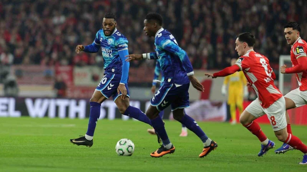 UEFA Konferans Ligi: Mainz 05, Samsunspor Karşısında İlk Yarıyı 1-0 Önde Tamamladı